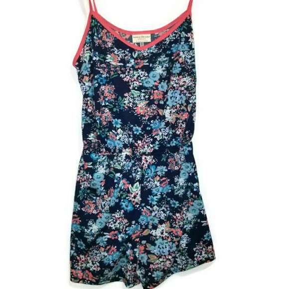 Bobbie Brooks Other - sleepwear romper